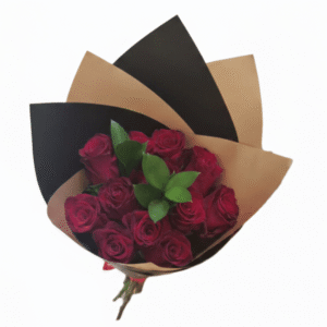 Ramo de 15 rosas con follaje