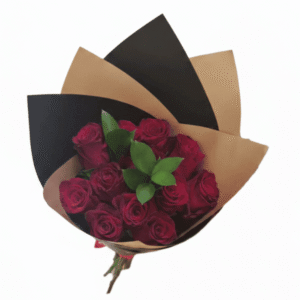 Ramo de 15 rosas con follaje