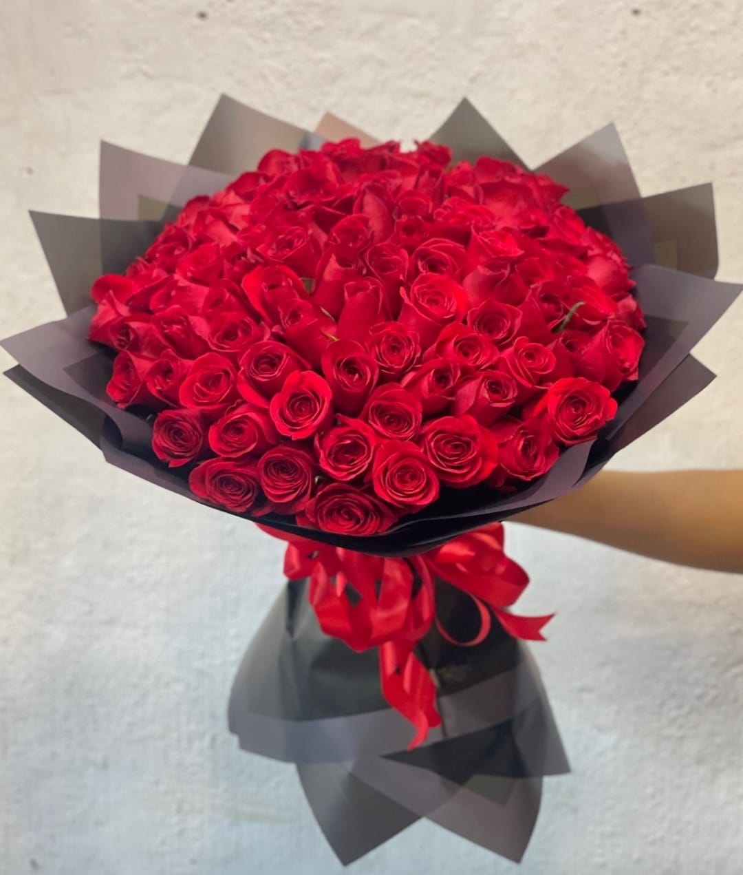 Ramo de 100 rosas Naturales