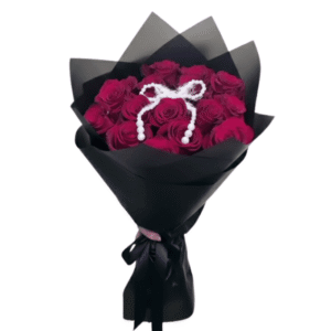 Ramo de 15 rosas Naturales con una mariposas o con un lazo