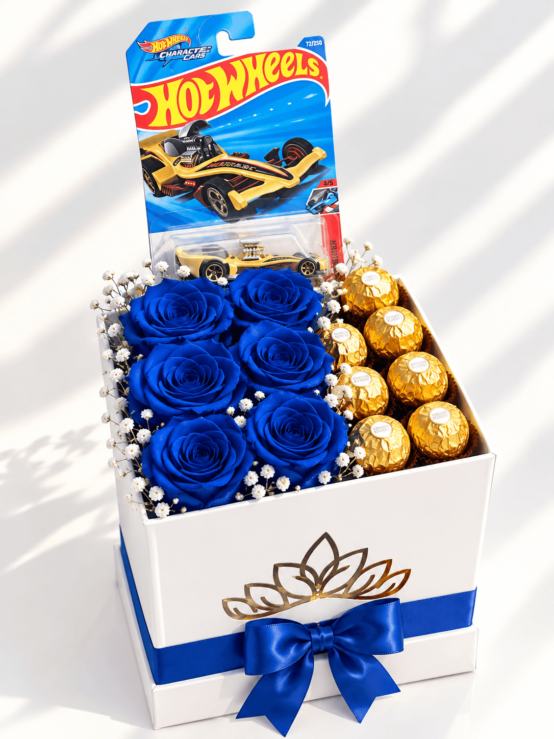 Box blue de Rosas eterna y 8 Ferreros