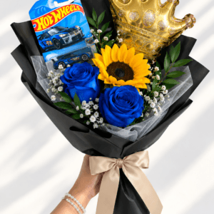 Ramo HotWheels 1 Auto con 2 Rosas Azules , 1 girasol & Globo